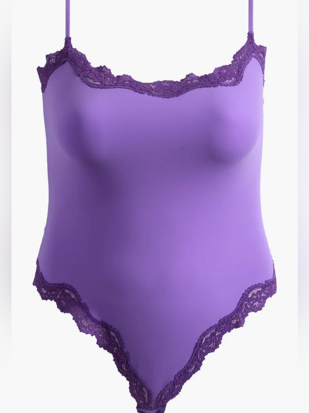 SKIMS Fits Everybody Lace Cami Bodysuit Color: Ultra Violet Multi; Size: Large